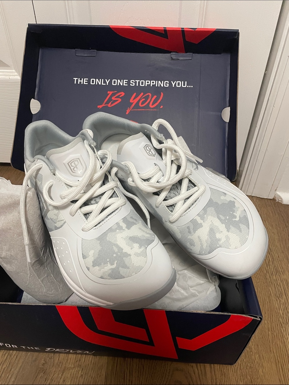 NIB Born primitive white/grey camo 9.5w trainer crossfit